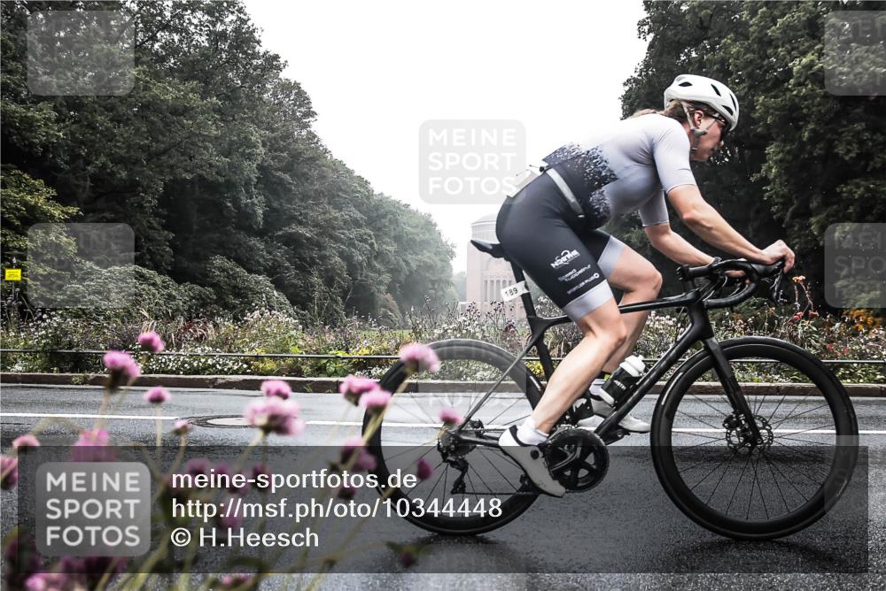 13.09.2026 - Stadtparktriathlon H.Heesch http://msf.ph/oto/10344448 13.09.2026 09:16:07 Radfahren 93, 168, 189 meine-sportfotos.de