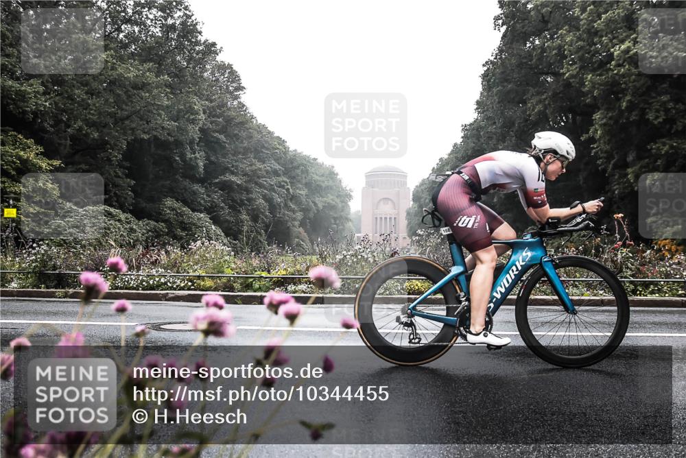 13.09.2026 - Stadtparktriathlon H.Heesch http://msf.ph/oto/10344455 13.09.2026 09:16:07 Radfahren 93, 168, 189 meine-sportfotos.de