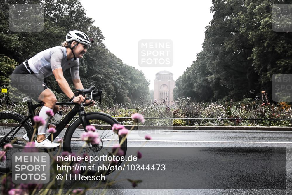 13.09.2026 - Stadtparktriathlon H.Heesch http://msf.ph/oto/10344473 13.09.2026 09:16:13 Radfahren 68, 80, 100, 156 meine-sportfotos.de