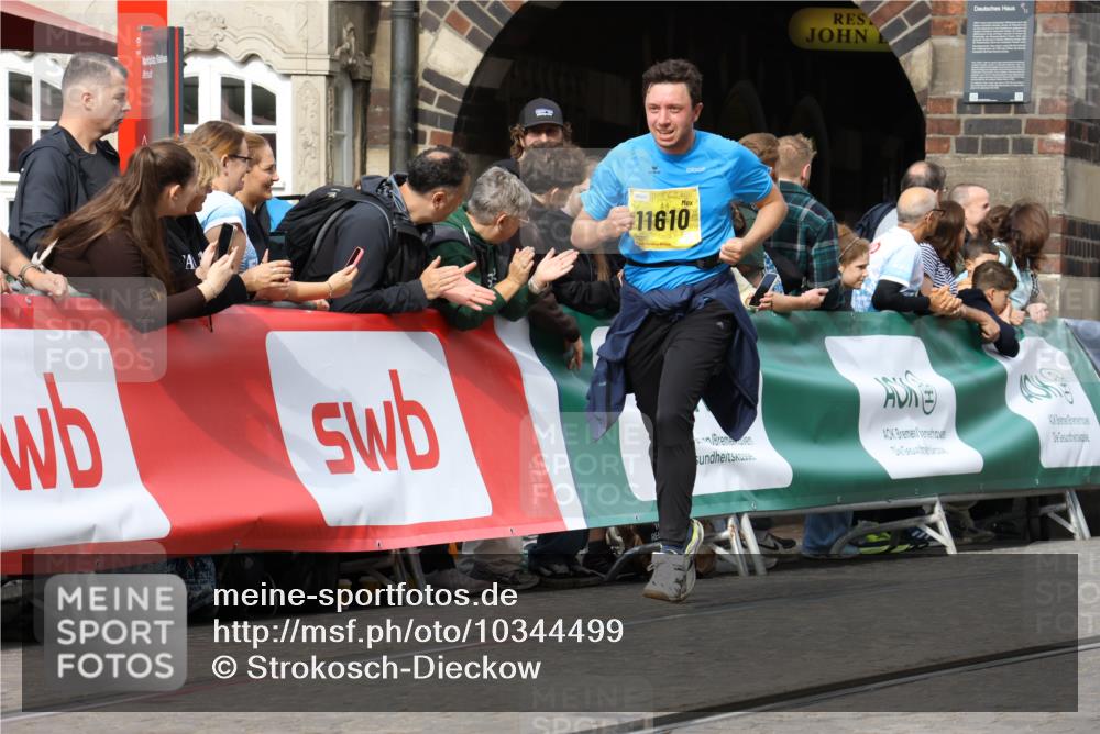 13.09.2026 - 21. swb-Marathon Bremen Strokosch-Dieckow http://msf.ph/oto/10344499 13.09.2026 10:52:28 Ziel 10218, 10588, 11285, 11371, 11376, 11487, 11555, 11869, 11877, 12319, 13578, 10193, 10339, 10652, 10812, 10906, 11002, 11109, 11144, 11350, 11362, 11597, 12361, 12399, 12439, 12533 meine-sportfotos.de