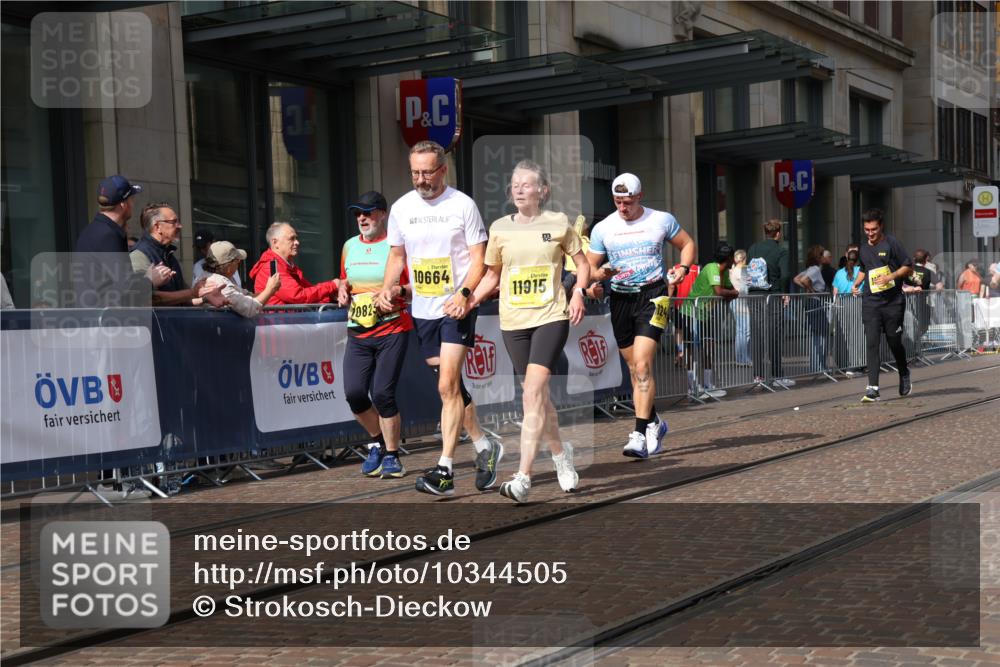 13.09.2026 - 21. swb-Marathon Bremen Strokosch-Dieckow http://msf.ph/oto/10344505 13.09.2026 11:09:08 Ziel 10314, 10386, 10424, 10556, 10664, 10686, 10694, 10712, 10769, 10823, 10981, 10983, 11192, 11225, 11764, 11882, 11883, 11914, 11915, 11937, 11995, 12322, 12409, 12474, 12491, 12532, 13607, 10217, 10321, 10455, 10469, 10570, 10599, 10630, 11011, 11053, 11074, 11091, 11138, 11304, 11434, 11531, 11578, 11812, 11905, 11987, 12155, 12192, 12256, 12337, 12353, 12438, 12517, 12554 meine-sportfotos.de