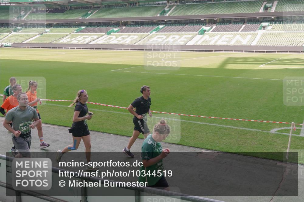 13.09.2026 - 21. swb-Marathon Bremen Michael Burmester http://msf.ph/oto/10344519 13.09.2026 13:30:04 Laufen im Stadion 171, 297, 405, 422, 476, 639, 685, 729, 754, 767, 806, 986, 1217, 1242, 1270, 1384, 1615, 1633, 1634, 1777, 1810, 1811, 1886, 1983, 2216, 2238, 2242, 2249, 2263, 2326, 2368, 2372, 2436, 2449, 2546, 2593, 2615, 2637, 2719, 2738, 2740, 2830, 2862, 2868, 2869, 2871, 2918, 2924, 2991, 2994, 3020, 3053, 3101, 3129, 3227, 3238, 3274, 3286, 3321, 3361, 3563, 3594, 3595, 3605, 3678, 3755, 3758, 3798, 3873, 3876, 3898, 3929, 3953, 3965, 3971, 3987, 4011, 4056 meine-sportfotos.de