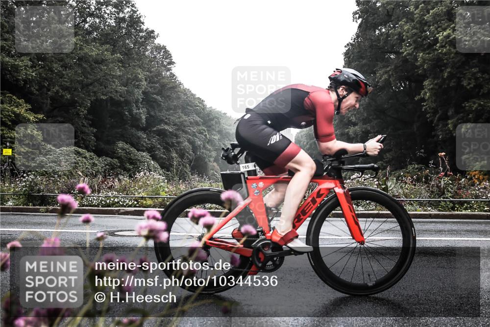 13.09.2026 - Stadtparktriathlon H.Heesch http://msf.ph/oto/10344536 13.09.2026 09:16:26 Radfahren 164, 165, 176 meine-sportfotos.de