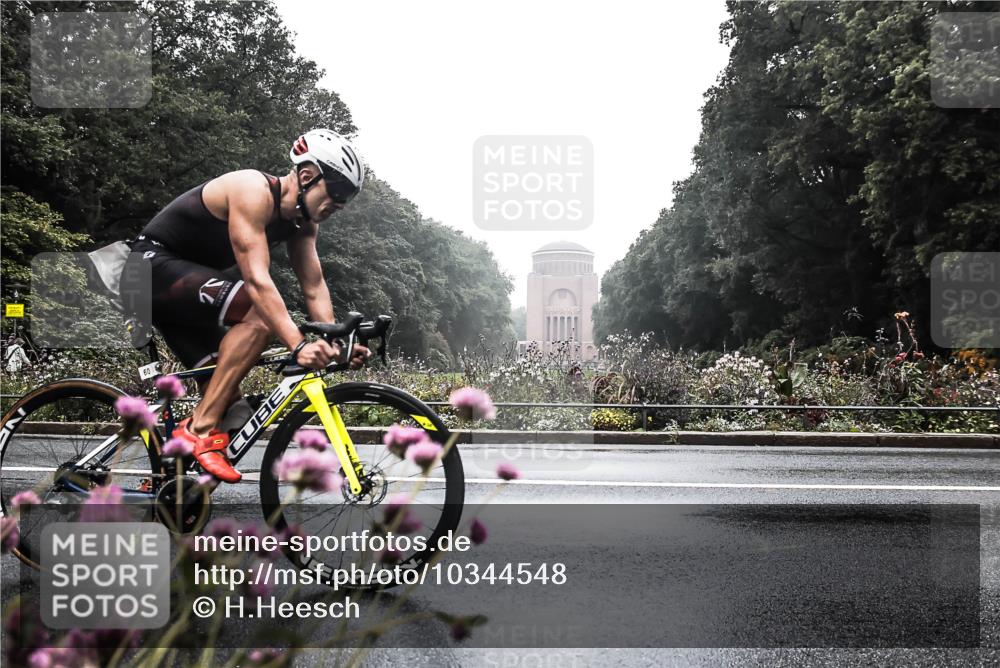 13.09.2026 - Stadtparktriathlon H.Heesch http://msf.ph/oto/10344548 13.09.2026 09:16:33 Radfahren 60, 83, 127 meine-sportfotos.de