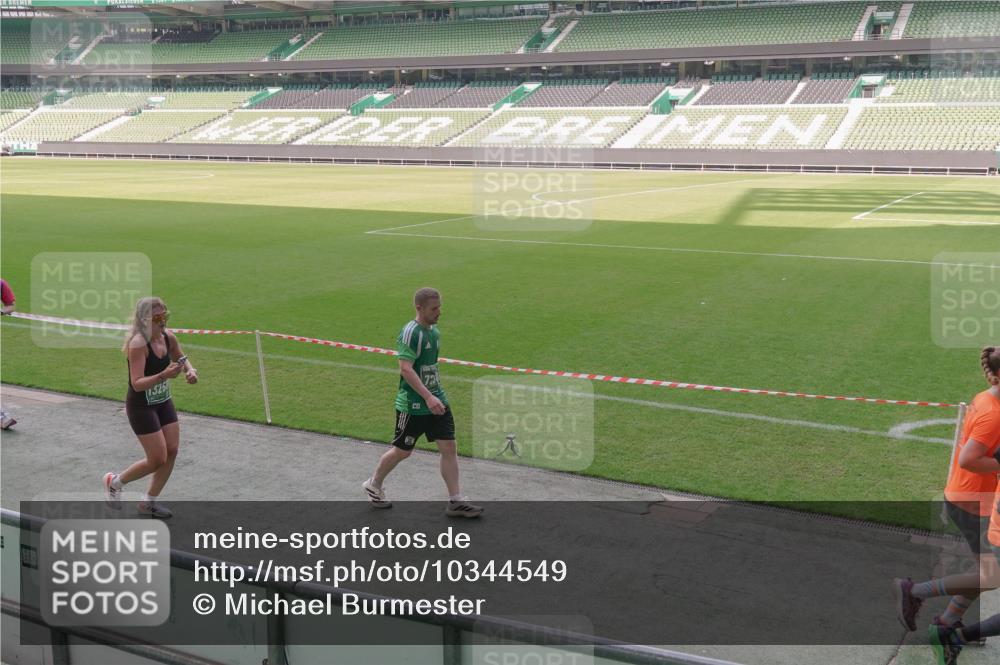 13.09.2026 - 21. swb-Marathon Bremen Michael Burmester http://msf.ph/oto/10344549 13.09.2026 13:30:07 Laufen im Stadion 122, 171, 224, 297, 405, 422, 476, 639, 685, 729, 754, 767, 806, 986, 1114, 1217, 1242, 1270, 1384, 1615, 1633, 1634, 1777, 1810, 1811, 1886, 1983, 2216, 2238, 2242, 2249, 2263, 2326, 2368, 2372, 2436, 2449, 2546, 2615, 2629, 2637, 2719, 2738, 2740, 2830, 2862, 2868, 2869, 2871, 2918, 2924, 2991, 2994, 3020, 3053, 3101, 3129, 3227, 3238, 3274, 3286, 3321, 3361, 3563, 3594, 3595, 3605, 3678, 3755, 3758, 3798, 3873, 3876, 3898, 3929, 3953, 3965, 3971, 3987, 4011, 4056, 357 meine-sportfotos.de