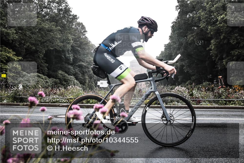 13.09.2026 - Stadtparktriathlon H.Heesch http://msf.ph/oto/10344555 13.09.2026 09:16:35 Radfahren 60, 83, 127, 190 meine-sportfotos.de