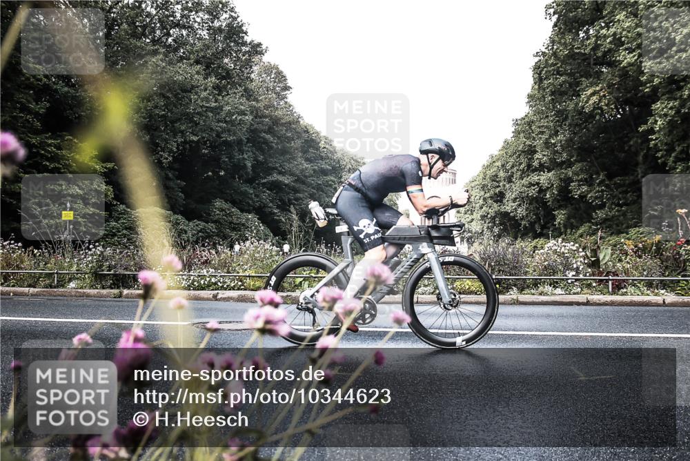 13.09.2026 - Stadtparktriathlon H.Heesch http://msf.ph/oto/10344623 13.09.2026 10:50:43 Radfahren 437, 508, 530, 536, 540 meine-sportfotos.de