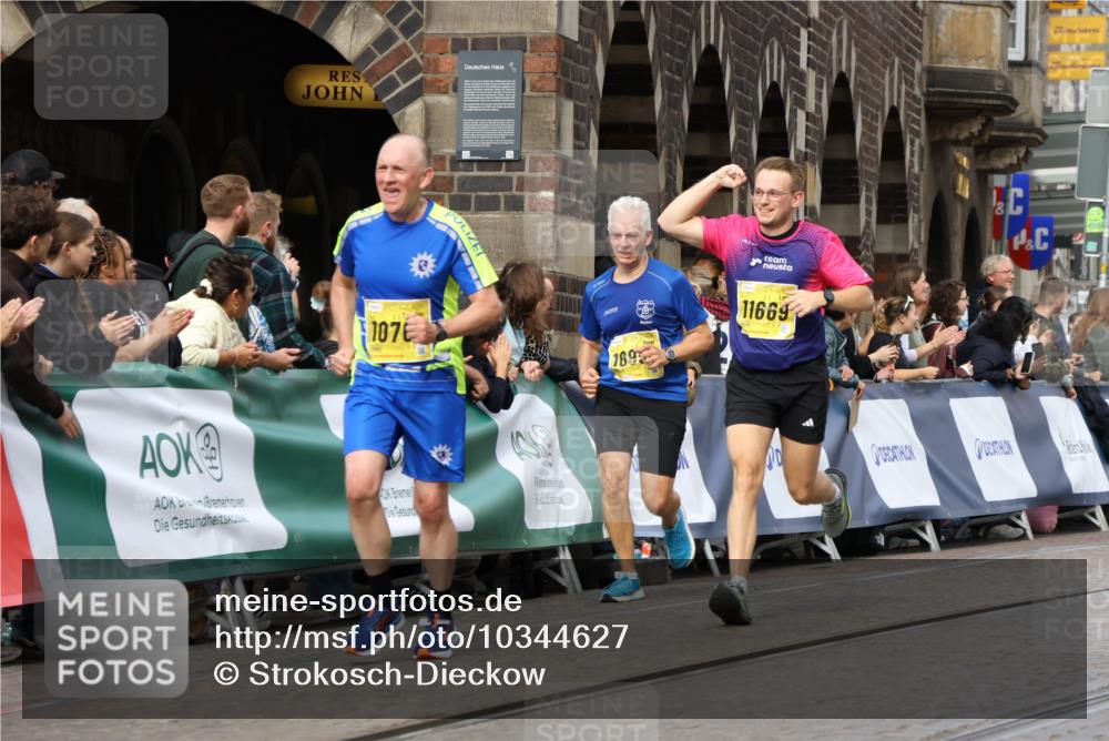 13.09.2026 - 21. swb-Marathon Bremen Strokosch-Dieckow http://msf.ph/oto/10344627 13.09.2026 10:52:36 Ziel 10588, 11371, 11487, 11610, 12319, 13578, 10193, 10339, 10652, 10734, 10827, 10906, 11002, 11038, 11144, 11362, 11597, 12338, 12399 meine-sportfotos.de