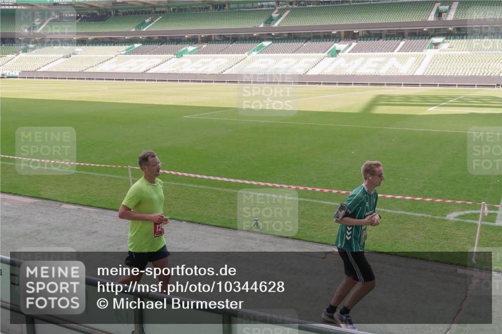 13.09.2026 - 21. swb-Marathon Bremen Michael Burmester http://msf.ph/oto/10344628 13.09.2026 13:30:16 Laufen im Stadion 122, 171, 224, 297, 405, 422, 476, 639, 685, 729, 754, 767, 806, 986, 1114, 1217, 1242, 1270, 1384, 1529, 1615, 1633, 1634, 1810, 1811, 1886, 1983, 2216, 2238, 2242, 2249, 2263, 2326, 2368, 2372, 2436, 2449, 2546, 2615, 2629, 2637, 2643, 2719, 2738, 2740, 2830, 2862, 2868, 2869, 2871, 2877, 2918, 2924, 2991, 2994, 3020, 3053, 3101, 3129, 3227, 3238, 3274, 3286, 3321, 3361, 3401, 3563, 3594, 3605, 3678, 3755, 3758, 3873, 3876, 3898, 3929, 3953, 3965, 3971, 4011, 4056, 357 meine-sportfotos.de