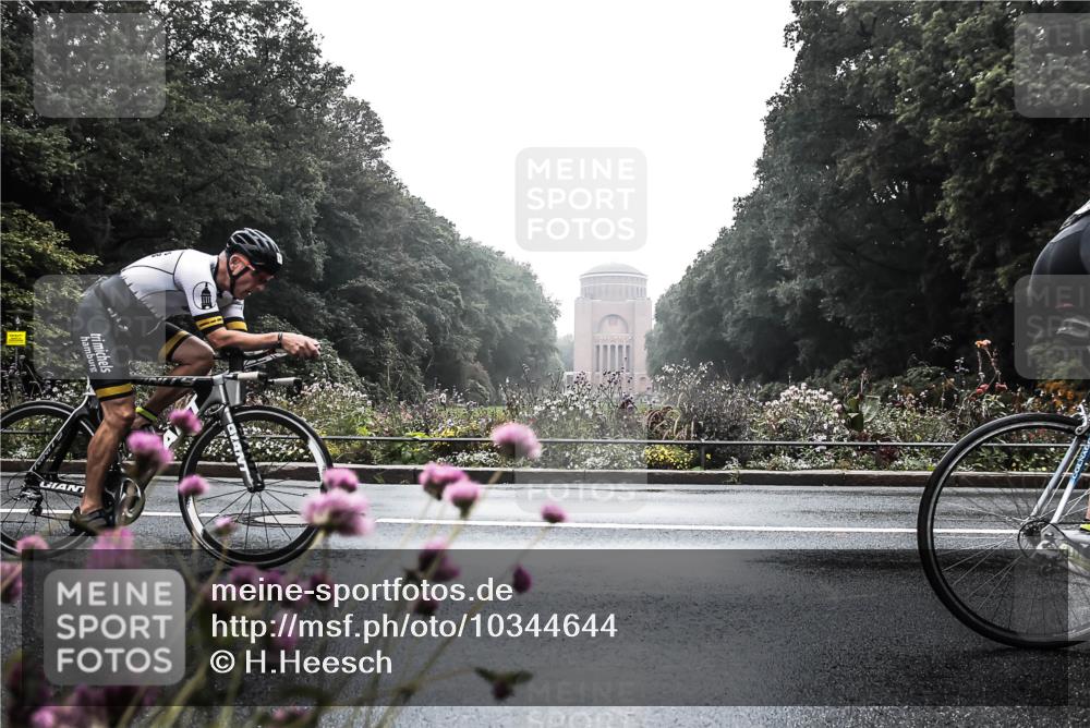 13.09.2026 - Stadtparktriathlon H.Heesch http://msf.ph/oto/10344644 13.09.2026 09:17:10 Radfahren 94, 103, 173, 196, 204 meine-sportfotos.de
