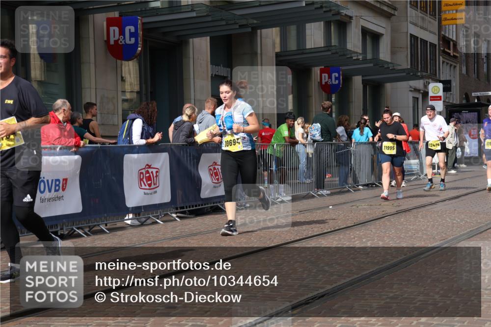 13.09.2026 - 21. swb-Marathon Bremen Strokosch-Dieckow http://msf.ph/oto/10344654 13.09.2026 11:09:12 Ziel 10234, 10386, 10417, 10424, 10556, 10664, 10694, 10696, 10712, 10769, 10785, 10823, 10981, 10990, 10991, 11192, 11225, 11764, 11882, 11883, 11914, 11915, 11937, 11995, 12322, 12409, 12474, 12491, 12532, 13607, 10217, 10314, 10321, 10455, 10570, 10599, 10630, 10686, 10983, 11011, 11053, 11074, 11091, 11138, 11304, 11434, 11531, 11578, 11764, 11812, 11905, 11987, 12155, 12192, 12337, 12353, 12438, 12554 meine-sportfotos.de