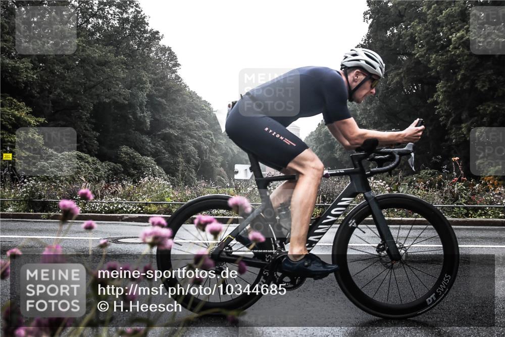 13.09.2026 - Stadtparktriathlon H.Heesch http://msf.ph/oto/10344685 13.09.2026 09:17:31 Radfahren 85, 107, 122 meine-sportfotos.de
