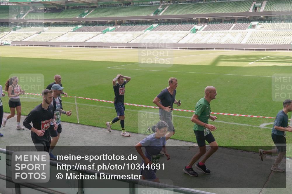 13.09.2026 - 21. swb-Marathon Bremen Michael Burmester http://msf.ph/oto/10344691 13.09.2026 13:30:25 Laufen im Stadion 122, 171, 224, 297, 405, 422, 476, 639, 685, 729, 754, 767, 806, 986, 1114, 1217, 1242, 1270, 1384, 1529, 1615, 1633, 1634, 1775, 1810, 1811, 1886, 1983, 2216, 2238, 2242, 2249, 2263, 2326, 2368, 2372, 2436, 2449, 2546, 2615, 2629, 2637, 2643, 2677, 2719, 2738, 2740, 2830, 2862, 2869, 2871, 2877, 2918, 2994, 3020, 3053, 3094, 3101, 3129, 3227, 3238, 3274, 3286, 3361, 3401, 3563, 3605, 3723, 3755, 3758, 3873, 3876, 3898, 3929, 3953, 3965, 3971, 4011, 4056, 357 meine-sportfotos.de