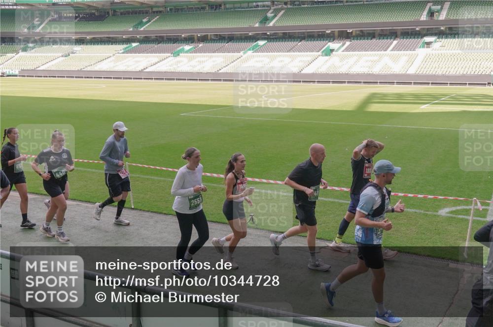 13.09.2026 - 21. swb-Marathon Bremen Michael Burmester http://msf.ph/oto/10344728 13.09.2026 13:30:26 Laufen im Stadion 122, 171, 224, 297, 405, 422, 476, 639, 685, 754, 767, 806, 986, 1114, 1217, 1242, 1270, 1529, 1615, 1633, 1634, 1775, 1810, 1811, 1886, 1983, 2216, 2238, 2242, 2249, 2263, 2326, 2368, 2372, 2436, 2449, 2546, 2615, 2629, 2637, 2643, 2677, 2719, 2738, 2740, 2830, 2869, 2871, 2877, 2918, 2994, 3020, 3053, 3094, 3101, 3129, 3227, 3238, 3274, 3286, 3361, 3401, 3563, 3605, 3723, 3755, 3758, 3873, 3876, 3898, 3929, 3953, 3965, 3971, 4011, 4056, 357 meine-sportfotos.de