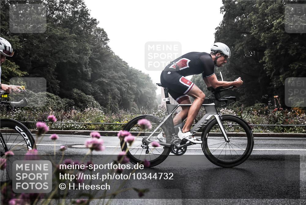 13.09.2026 - Stadtparktriathlon H.Heesch http://msf.ph/oto/10344732 13.09.2026 09:17:48 Radfahren 12, 74, 98, 152, 191, 206 meine-sportfotos.de