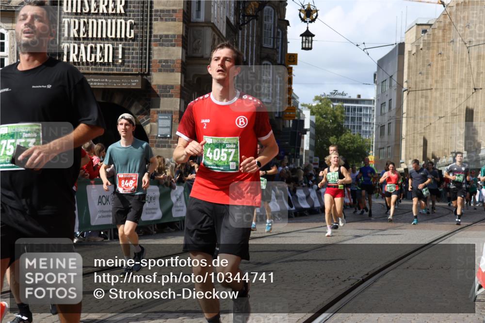13.09.2026 - 21. swb-Marathon Bremen Strokosch-Dieckow http://msf.ph/oto/10344741 13.09.2026 13:32:18 Ziel 578, 846, 2310, 2934, 3205, 3278, 3946, 4030, 4797, 4979, 4998, 5158, 5325, 6116, 6354, 7242, 7526, 7790, 8048, 8247, 8610, 8970, 9016, 9188, 9640, 9785, 13231, 1687, 2292, 2293, 2910, 2992, 3402, 3429, 3441, 4263, 4380, 4471, 4655, 4835, 5281, 6518, 6593, 6760, 6781, 6900, 7150, 7173, 7572, 7990, 8957, 9040, 9151, 9175, 9283, 9719, 9779, 13208 meine-sportfotos.de