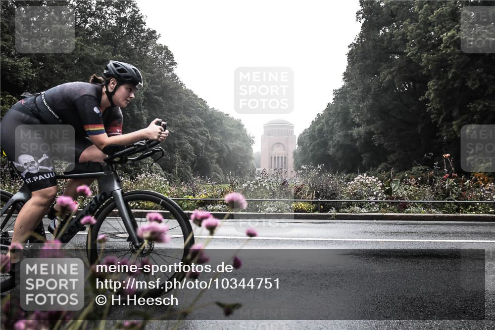 13.09.2026 - Stadtparktriathlon H.Heesch http://msf.ph/oto/10344751 13.09.2026 09:17:52 Radfahren 62, 199, 206 meine-sportfotos.de