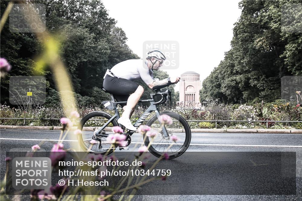 13.09.2026 - Stadtparktriathlon H.Heesch http://msf.ph/oto/10344759 13.09.2026 10:51:52 Radfahren 483, 491, 510 meine-sportfotos.de