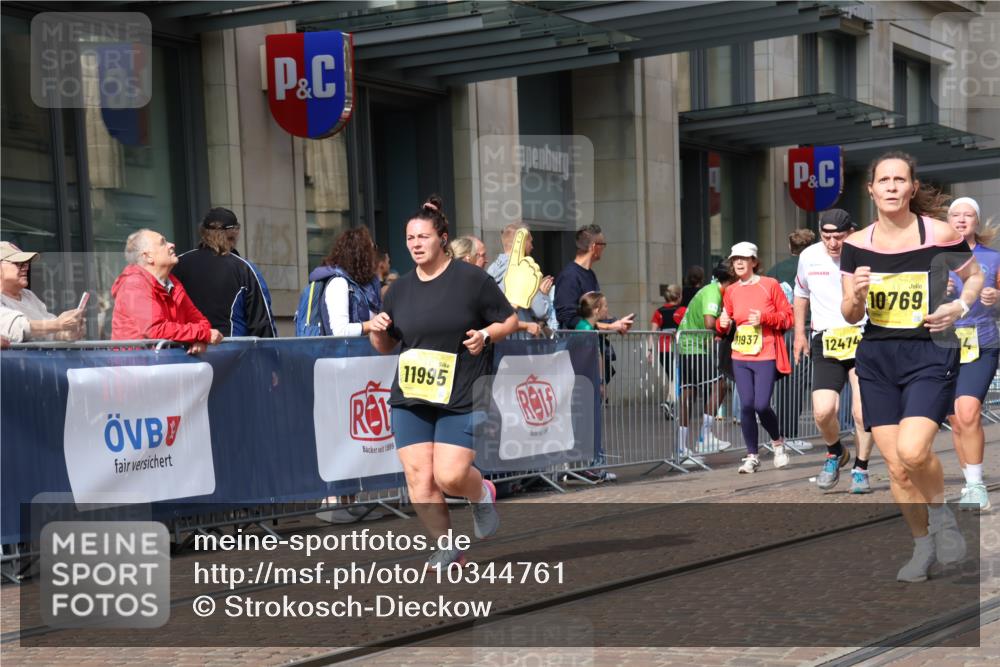 13.09.2026 - 21. swb-Marathon Bremen Strokosch-Dieckow http://msf.ph/oto/10344761 13.09.2026 11:09:15 Ziel 10234, 10386, 10417, 10424, 10556, 10664, 10694, 10696, 10712, 10769, 10785, 10823, 10981, 10990, 10991, 11192, 11225, 11882, 11883, 11914, 11915, 11937, 11995, 12322, 12409, 12474, 12532, 10217, 10314, 10321, 10455, 10570, 10630, 10664, 10686, 10694, 10983, 11011, 11074, 11091, 11138, 11304, 11531, 11578, 11764, 11812, 11905, 11915, 11987, 12155, 12192, 12337, 12491, 12554, 13607 meine-sportfotos.de