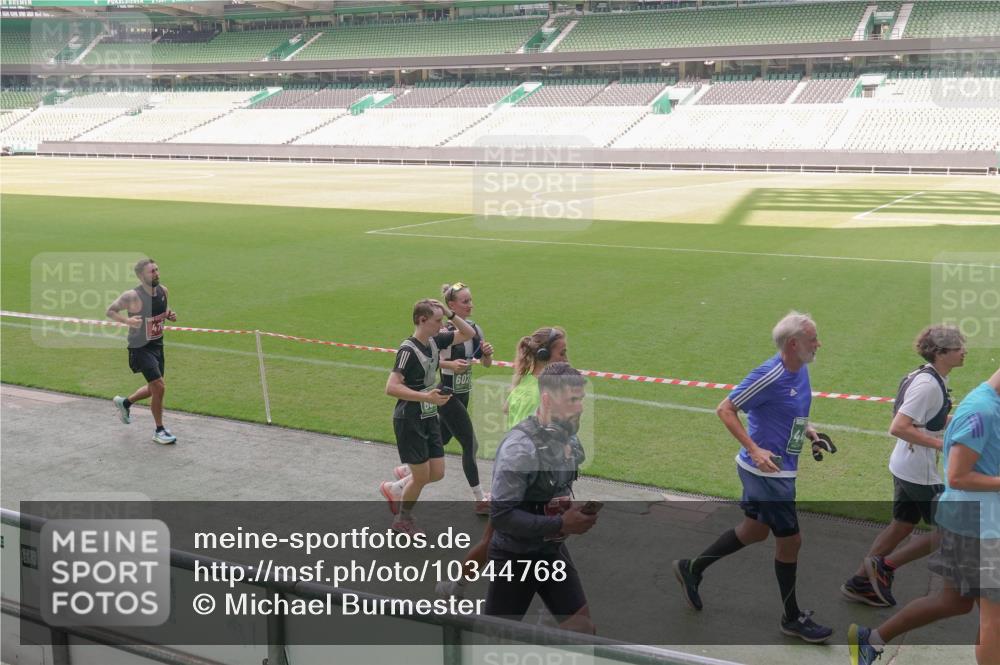 13.09.2026 - 21. swb-Marathon Bremen Michael Burmester http://msf.ph/oto/10344768 13.09.2026 13:30:30 Laufen im Stadion 122, 171, 224, 297, 405, 422, 476, 639, 754, 767, 806, 1114, 1217, 1242, 1270, 1314, 1529, 1615, 1633, 1634, 1775, 1810, 1811, 1886, 1983, 2216, 2238, 2242, 2249, 2263, 2326, 2368, 2372, 2436, 2449, 2546, 2615, 2629, 2637, 2643, 2677, 2719, 2738, 2740, 2830, 2869, 2871, 2877, 2918, 2952, 2994, 3020, 3053, 3094, 3101, 3129, 3227, 3274, 3286, 3361, 3401, 3563, 3605, 3723, 3755, 3758, 3873, 3876, 3898, 3929, 3953, 3965, 3971, 4011, 4056, 357 meine-sportfotos.de
