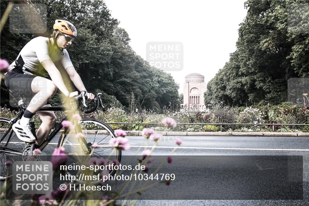 13.09.2026 - Stadtparktriathlon H.Heesch http://msf.ph/oto/10344769 13.09.2026 10:51:54 Radfahren 483, 491, 510, 527, 544 meine-sportfotos.de