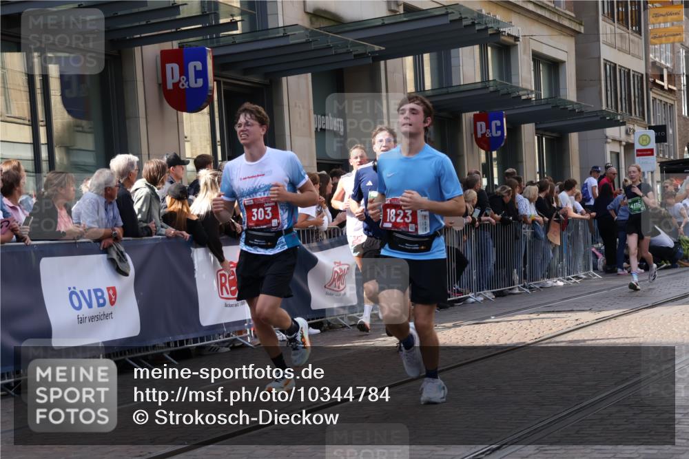 13.09.2026 - 21. swb-Marathon Bremen Strokosch-Dieckow http://msf.ph/oto/10344784 13.09.2026 13:29:26 Ziel 109, 124, 454, 716, 1073, 1173, 1243, 1581, 1861, 2076, 2289, 2742, 3030, 3320, 3618, 3667, 3908, 4115, 4524, 4575, 4576, 5244, 6006, 6127, 6384, 6725, 6930, 7079, 7093, 7384, 7426, 7884, 8267, 8481, 8594, 8612, 8771, 8899, 9049, 9534, 9747, 9770, 10013, 13031, 132, 303, 394, 596, 651, 745, 1083, 1365, 1387, 1545, 1823, 2023, 2070, 2301, 2742, 2867, 2957, 3258, 3721, 3796, 3846, 3912, 4541, 4590, 5036, 5599, 6103, 6499, 6690 meine-sportfotos.de