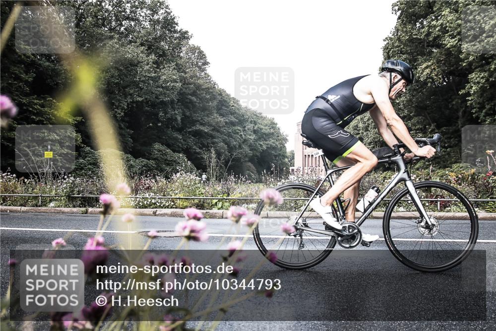 13.09.2026 - Stadtparktriathlon H.Heesch http://msf.ph/oto/10344793 13.09.2026 10:51:58 Radfahren 456, 491, 510, 527, 544 meine-sportfotos.de