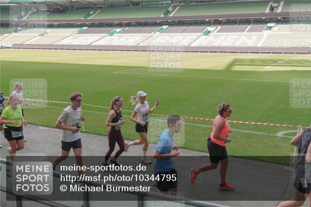 13.09.2026 - 21. swb-Marathon Bremen Michael Burmester http://msf.ph/oto/10344795 13.09.2026 13:30:33 Laufen im Stadion 122, 171, 224, 295, 297, 405, 476, 639, 754, 767, 806, 840, 1114, 1217, 1242, 1270, 1314, 1529, 1615, 1633, 1634, 1775, 1810, 1811, 1886, 1983, 2216, 2238, 2242, 2249, 2263, 2368, 2372, 2436, 2449, 2546, 2615, 2629, 2637, 2643, 2677, 2719, 2738, 2740, 2830, 2869, 2871, 2877, 2918, 2952, 2994, 3020, 3038, 3053, 3094, 3101, 3129, 3227, 3274, 3286, 3361, 3401, 3563, 3605, 3723, 3758, 3873, 3876, 3898, 3918, 3929, 3965, 3971, 4011, 4056, 357 meine-sportfotos.de