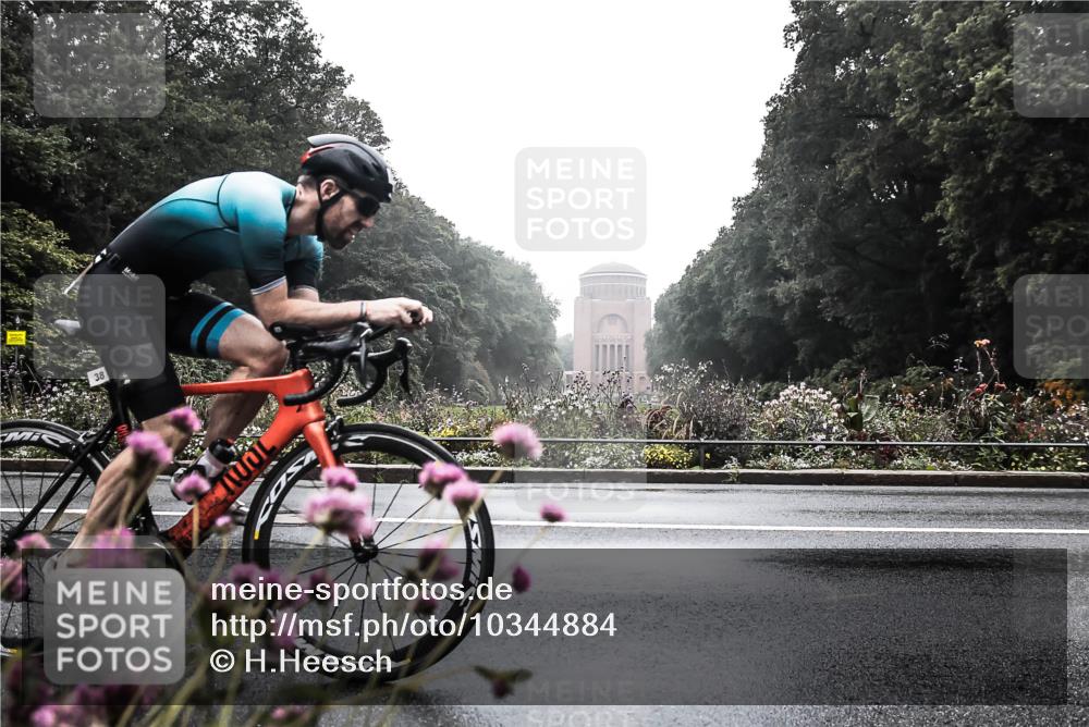 13.09.2026 - Stadtparktriathlon H.Heesch http://msf.ph/oto/10344884 13.09.2026 09:18:59 Radfahren 38 meine-sportfotos.de
