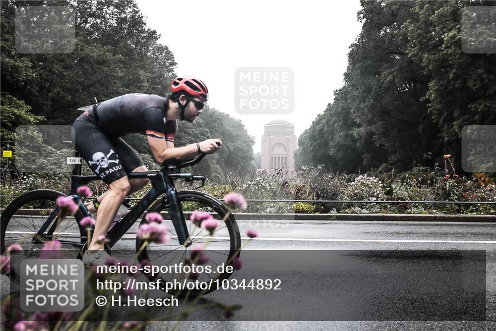 13.09.2026 - Stadtparktriathlon H.Heesch http://msf.ph/oto/10344892 13.09.2026 09:19:04 Radfahren 144 meine-sportfotos.de