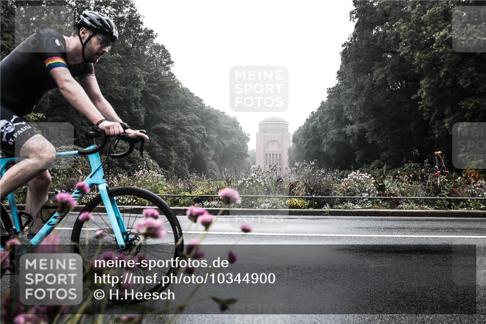 13.09.2026 - Stadtparktriathlon H.Heesch http://msf.ph/oto/10344900 13.09.2026 09:19:23 Radfahren 87, 119 meine-sportfotos.de