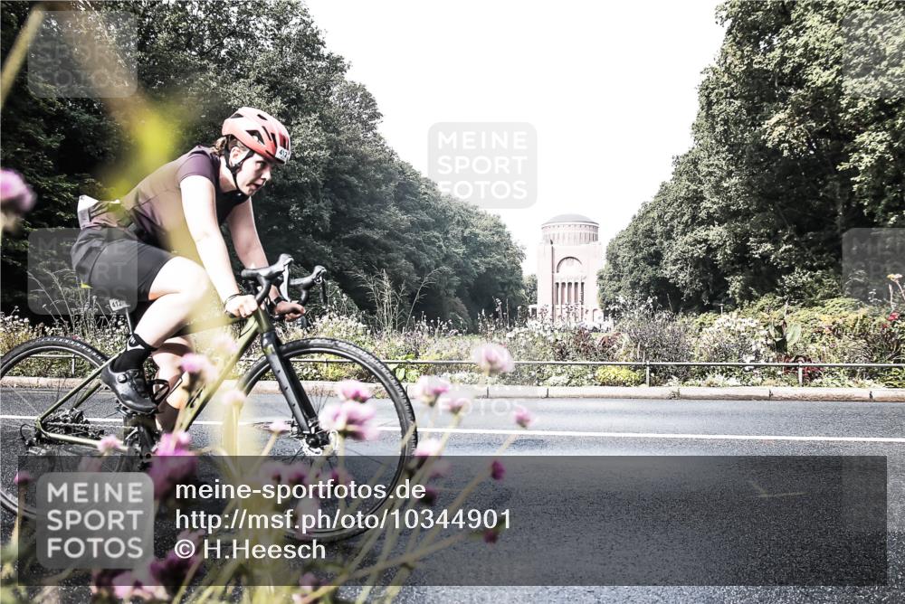 13.09.2026 - Stadtparktriathlon H.Heesch http://msf.ph/oto/10344901 13.09.2026 10:52:35 Radfahren 412, 454, 479, 502, 518, 569, 584 meine-sportfotos.de