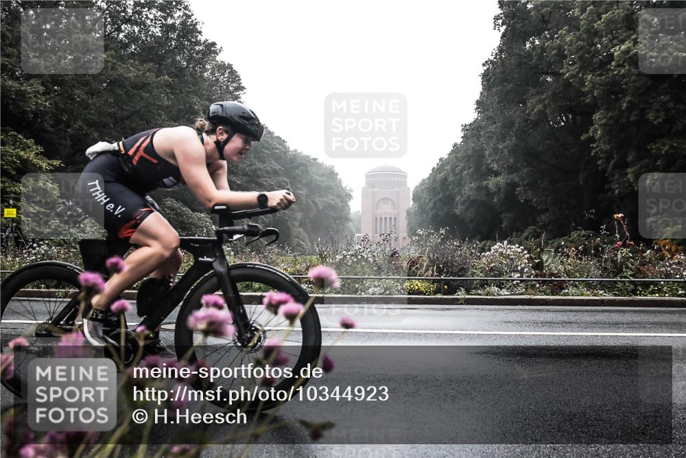 13.09.2026 - Stadtparktriathlon H.Heesch http://msf.ph/oto/10344923 13.09.2026 09:19:34 Radfahren 77, 155, 175 meine-sportfotos.de