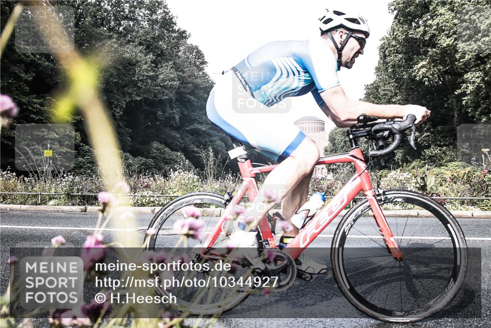 13.09.2026 - Stadtparktriathlon H.Heesch http://msf.ph/oto/10344927 13.09.2026 10:52:37 Radfahren 412, 454, 479, 518, 569, 584 meine-sportfotos.de