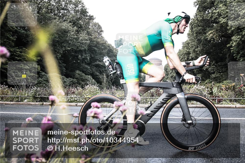 13.09.2026 - Stadtparktriathlon H.Heesch http://msf.ph/oto/10344954 13.09.2026 10:52:53 Radfahren 347, 354, 416, 543 meine-sportfotos.de