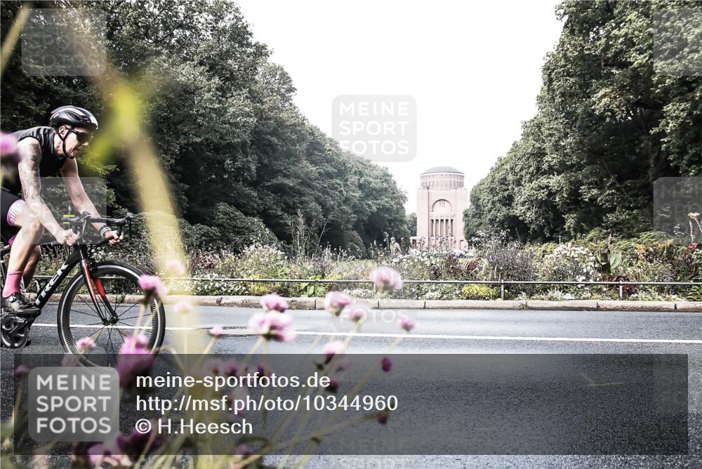 13.09.2026 - Stadtparktriathlon H.Heesch http://msf.ph/oto/10344960 13.09.2026 10:52:55 Radfahren 354, 416, 543 meine-sportfotos.de