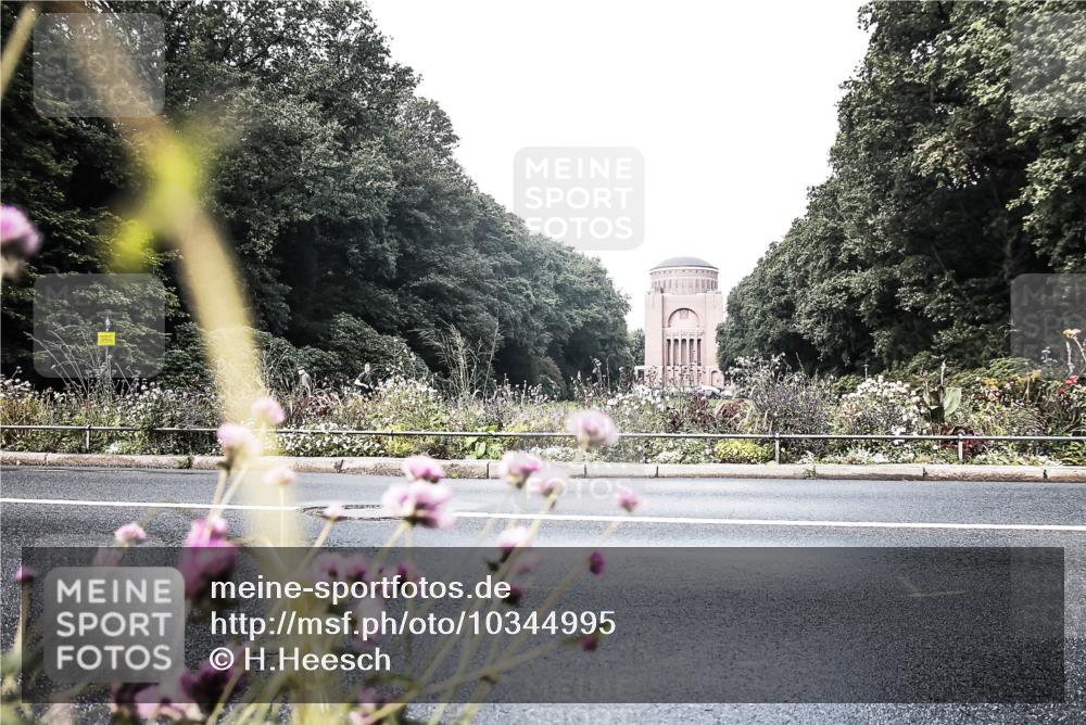 13.09.2026 - Stadtparktriathlon H.Heesch http://msf.ph/oto/10344995 13.09.2026 10:53:05 Radfahren 403, 405, 504, 691 meine-sportfotos.de