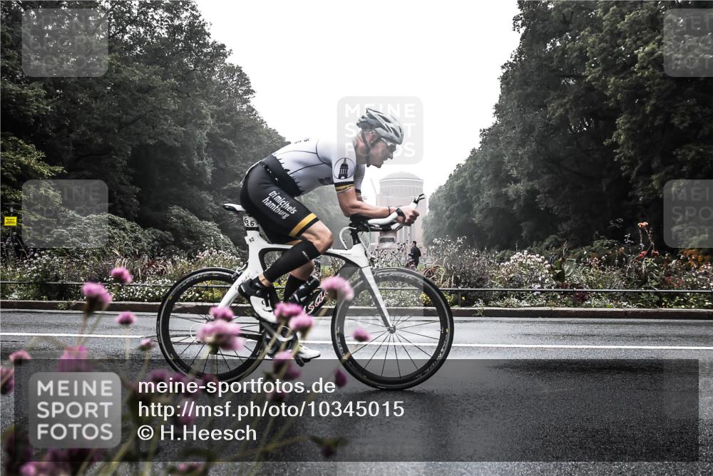 13.09.2026 - Stadtparktriathlon H.Heesch http://msf.ph/oto/10345015 13.09.2026 09:20:35 Radfahren 88, 92, 105, 112, 115, 129, 130, 153 meine-sportfotos.de