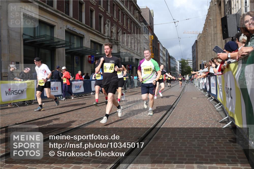 13.09.2026 - 21. swb-Marathon Bremen Strokosch-Dieckow http://msf.ph/oto/10345017 13.09.2026 11:09:19 Ziel 10234, 10386, 10417, 10424, 10556, 10696, 10712, 10737, 10769, 10785, 10823, 10981, 10990, 10991, 11192, 11225, 11914, 11937, 11995, 12322, 12409, 12449, 12474, 12532, 10217, 10314, 10321, 10455, 10570, 10630, 10664, 10686, 10694, 10823, 10983, 11011, 11091, 11138, 11304, 11531, 11578, 11764, 11882, 11883, 11905, 11915, 11987, 11995, 12155, 12192, 12322, 12337, 12491, 12554, 13607 meine-sportfotos.de