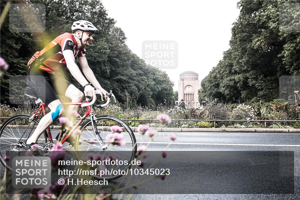 13.09.2026 - Stadtparktriathlon H.Heesch http://msf.ph/oto/10345023 13.09.2026 10:53:17 Radfahren 497 meine-sportfotos.de
