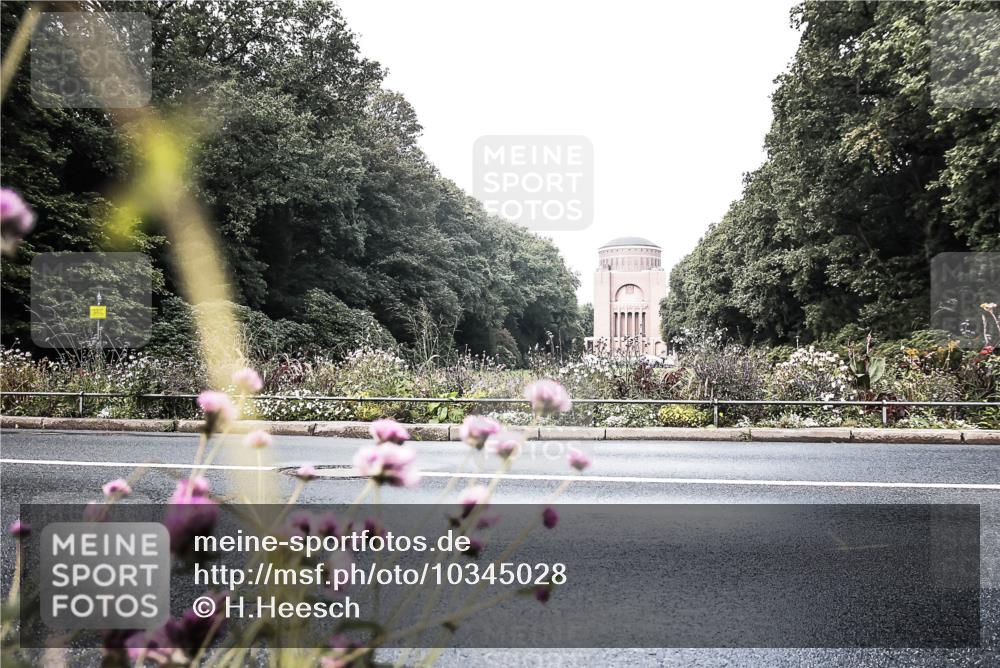 13.09.2026 - Stadtparktriathlon H.Heesch http://msf.ph/oto/10345028 13.09.2026 10:53:23 Radfahren 398, 524 meine-sportfotos.de