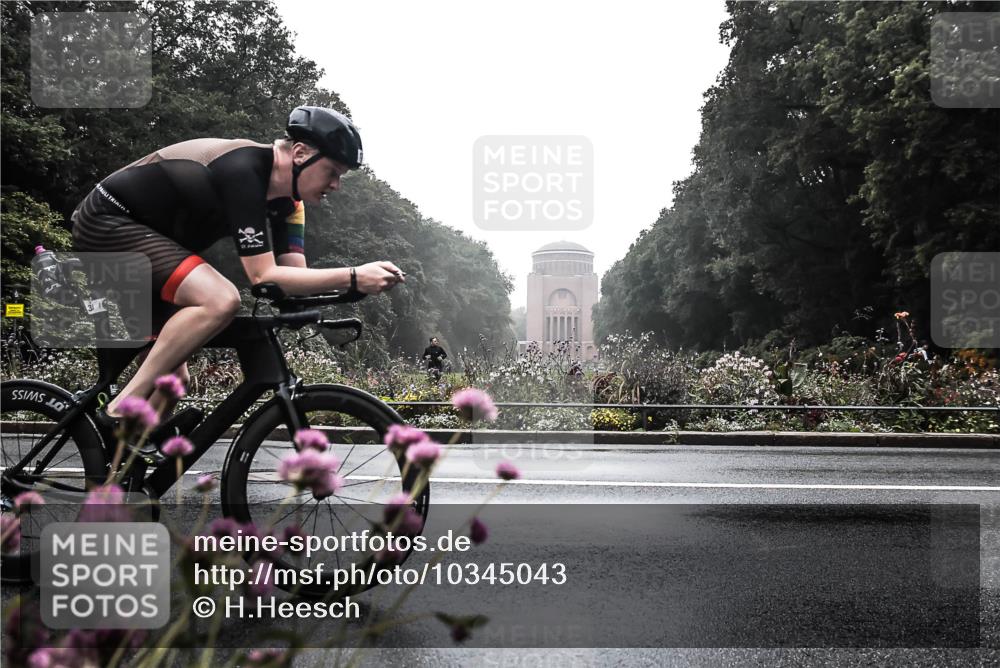 13.09.2026 - Stadtparktriathlon H.Heesch http://msf.ph/oto/10345043 13.09.2026 09:20:47 Radfahren 99, 138 meine-sportfotos.de