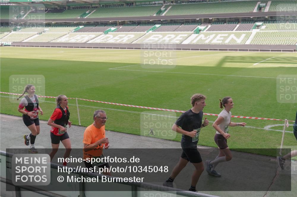 13.09.2026 - 21. swb-Marathon Bremen Michael Burmester http://msf.ph/oto/10345048 13.09.2026 13:31:06 Laufen im Stadion 122, 171, 224, 295, 297, 405, 487, 639, 767, 806, 840, 965, 1114, 1142, 1242, 1310, 1314, 1326, 1329, 1529, 1633, 1634, 1775, 1810, 1811, 1869, 1886, 1892, 1904, 1983, 2216, 2242, 2249, 2263, 2344, 2368, 2372, 2449, 2615, 2629, 2637, 2643, 2677, 2719, 2726, 2738, 2869, 2871, 2877, 2918, 2945, 2952, 2994, 3038, 3094, 3101, 3140, 3223, 3227, 3286, 3379, 3401, 3426, 3644, 3723, 3736, 3873, 3876, 3898, 3918, 3929, 3944, 4056, 357 meine-sportfotos.de