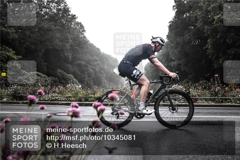 13.09.2026 - Stadtparktriathlon H.Heesch http://msf.ph/oto/10345081 13.09.2026 09:21:31 Radfahren 106, 143, 150, 158 meine-sportfotos.de