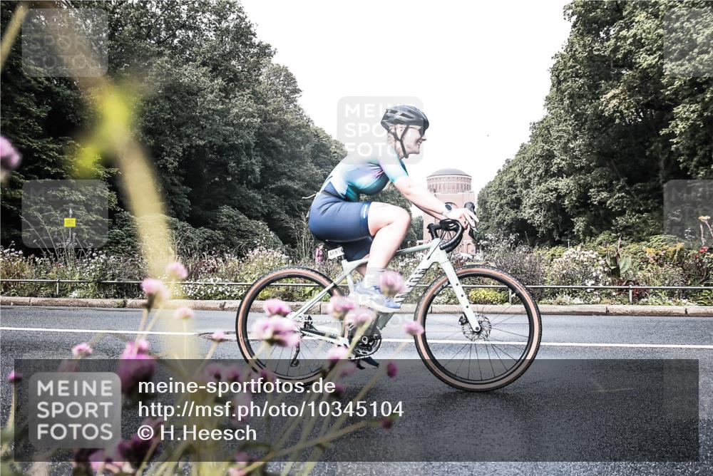 13.09.2026 - Stadtparktriathlon H.Heesch http://msf.ph/oto/10345104 13.09.2026 10:53:46 Radfahren 389, 419, 433, 434, 439, 460, 487, 494, 533 meine-sportfotos.de