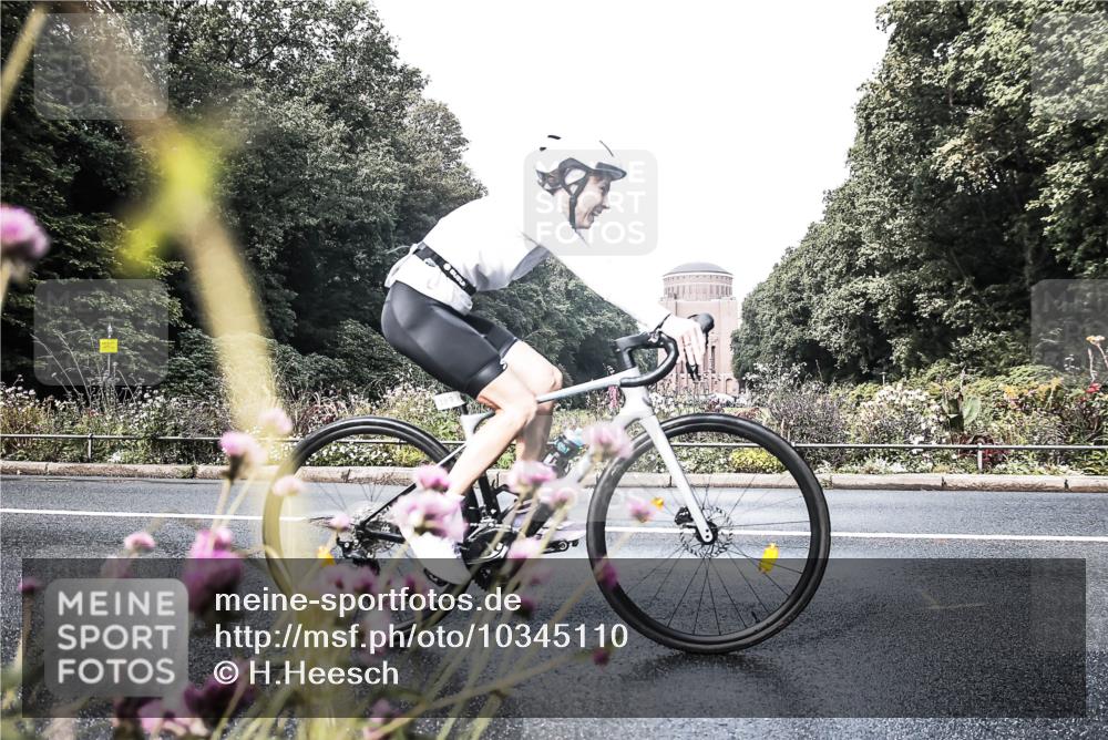 13.09.2026 - Stadtparktriathlon H.Heesch http://msf.ph/oto/10345110 13.09.2026 10:53:48 Radfahren 346, 389, 419, 433, 434, 460, 487, 494, 533 meine-sportfotos.de