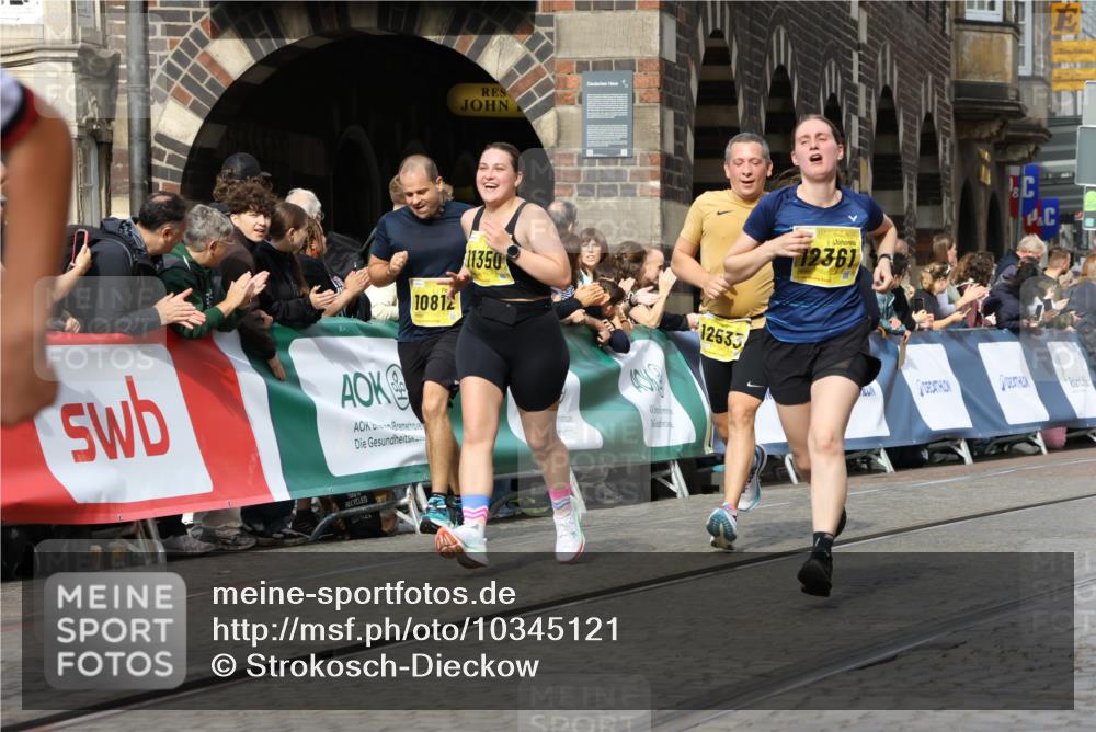 13.09.2026 - 21. swb-Marathon Bremen Strokosch-Dieckow http://msf.ph/oto/10345121 13.09.2026 10:52:42 Ziel 10761, 10958, 11371, 11604, 11605, 11610, 11669, 12319, 12361, 12439, 13578, 10304, 10734, 10827, 10863, 11038, 11386, 11597, 11766, 12019, 12338 meine-sportfotos.de