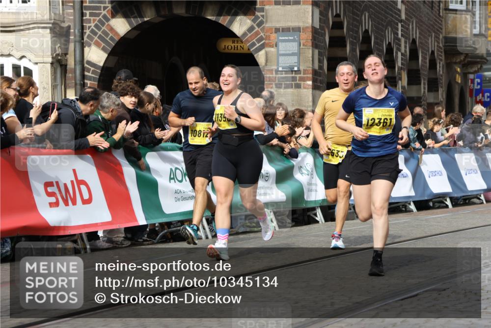 13.09.2026 - 21. swb-Marathon Bremen Strokosch-Dieckow http://msf.ph/oto/10345134 13.09.2026 10:52:42 Ziel 10761, 10958, 11371, 11604, 11605, 11610, 11669, 12319, 12361, 12439, 13578, 10304, 10734, 10827, 10863, 11038, 11386, 11597, 11766, 12019, 12338 meine-sportfotos.de