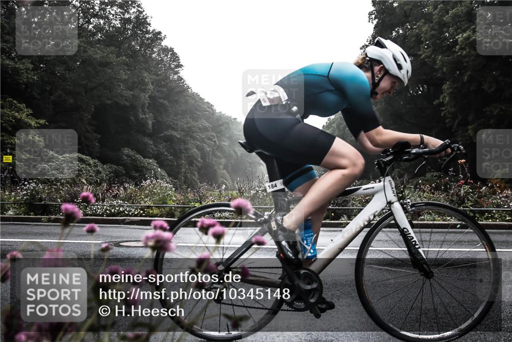 13.09.2026 - Stadtparktriathlon H.Heesch http://msf.ph/oto/10345148 13.09.2026 09:21:56 Radfahren 95, 123, 160, 162, 178, 184, 208 meine-sportfotos.de