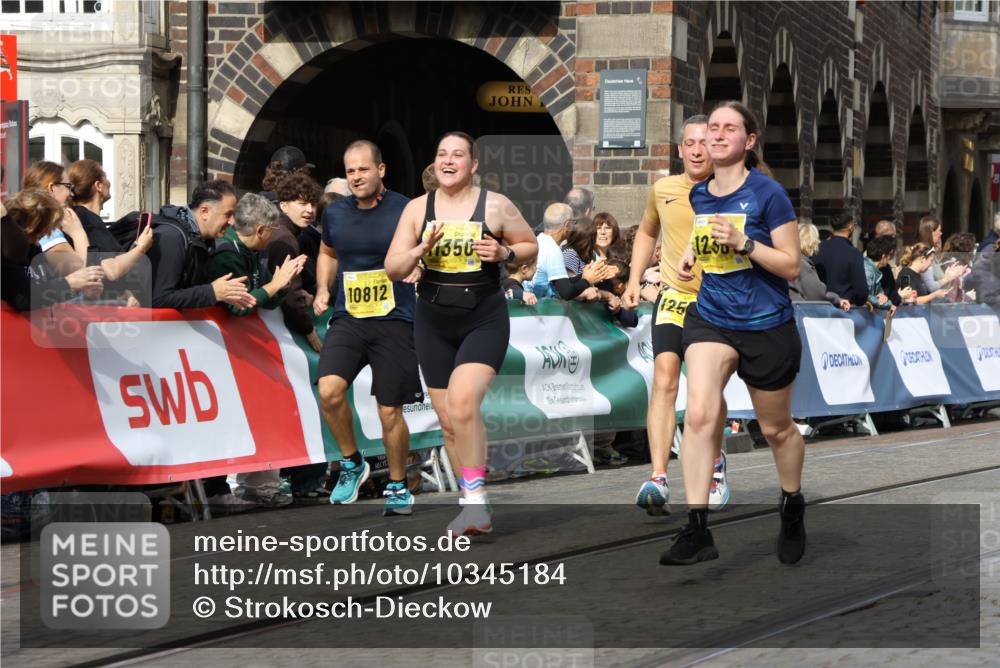 13.09.2026 - 21. swb-Marathon Bremen Strokosch-Dieckow http://msf.ph/oto/10345184 13.09.2026 10:52:42 Ziel 10761, 10958, 11371, 11604, 11605, 11610, 11669, 12319, 12361, 12439, 13578, 10304, 10734, 10827, 10863, 11038, 11386, 11597, 11766, 12019, 12338 meine-sportfotos.de